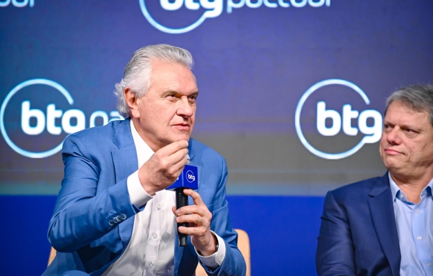 Caiado defende união política e moralidade na gestão durante o AgroFórum