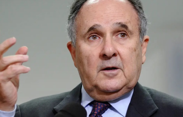 Cristovam Buarque vai lançar livro no IHGG e falar sobre evasão escolar