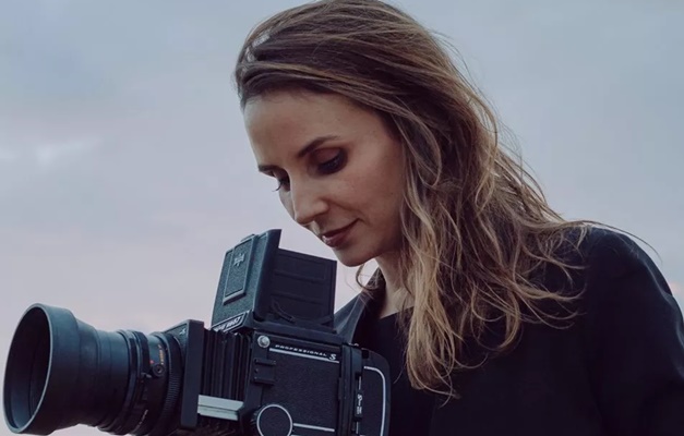 Site expõe poema escrito à mão por Machado de Assis