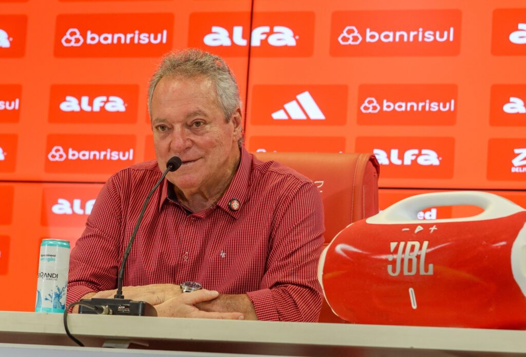 Abel Braga inicia retorno ao Inter com frase homofóbica e pede desculpas após repercussão