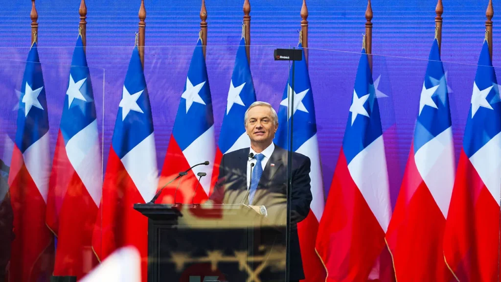 José Antonio Kast é eleito presidente do Chile e direita volta ao poder no país sul-americano