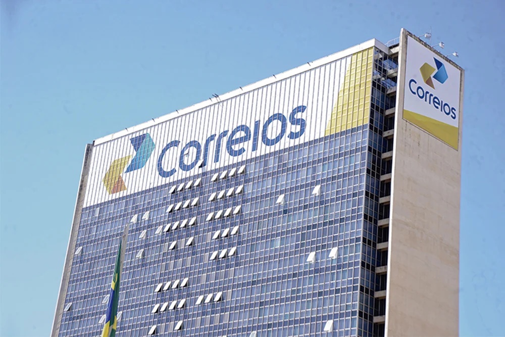 Tesouro dá aval a empréstimo de R$ 12 bi aos Correios e fala em R$ 5 bi de economia