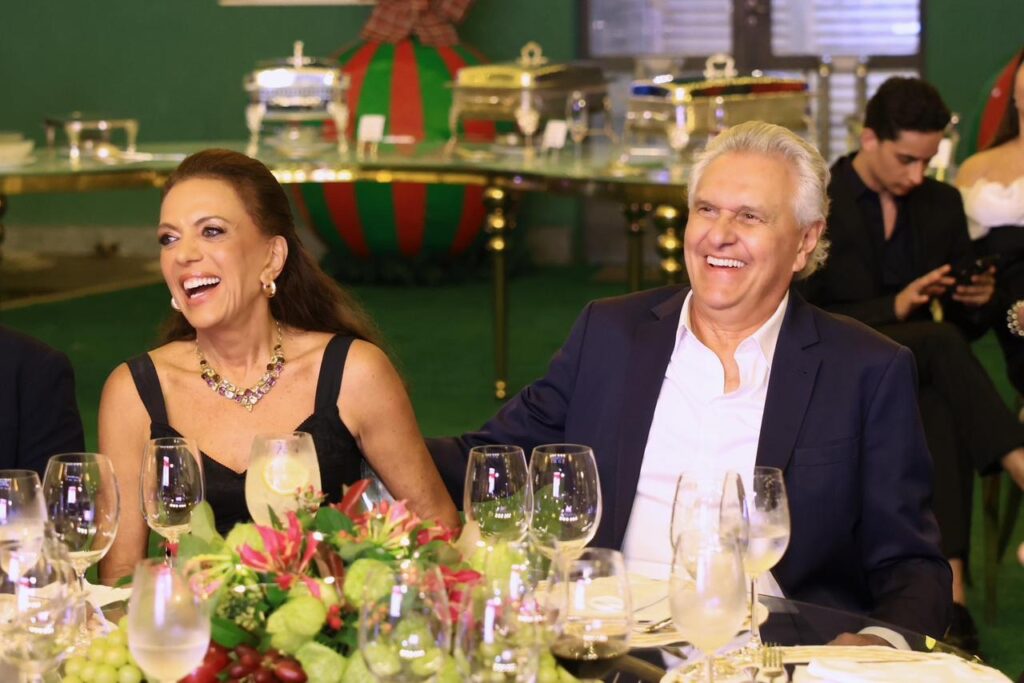 Ronaldo e Gracinha Caiado (Foto: Walter Folador)