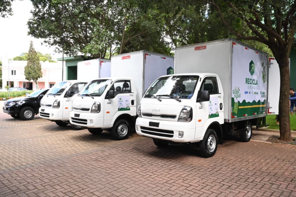 Veículos do Recicla Móvel (foto: divulgação)