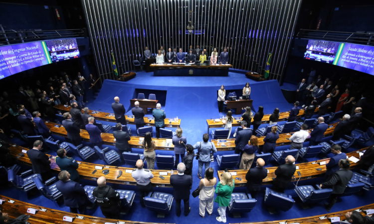 Senado aprova projeto de lei antifacção e documento volta à Câmara