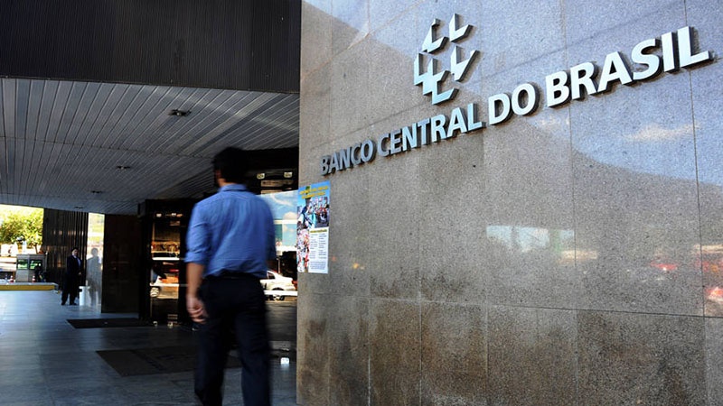 Banco Central mantém juros básicos em 15% ao ano pela quarta vez seguida