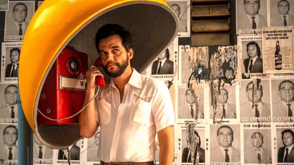 Diretor Kleber Mendonça celebra ‘O Agente Secreto’ no Globo de Ouro