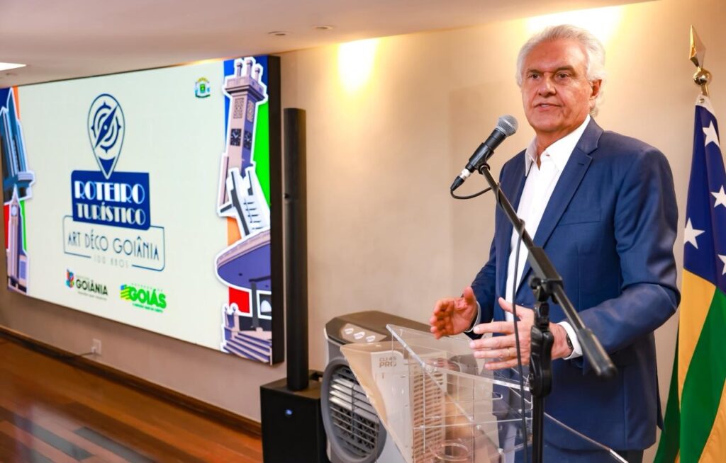 Caiado é homenageado com medalha do Centenário Art Déco em Goiânia