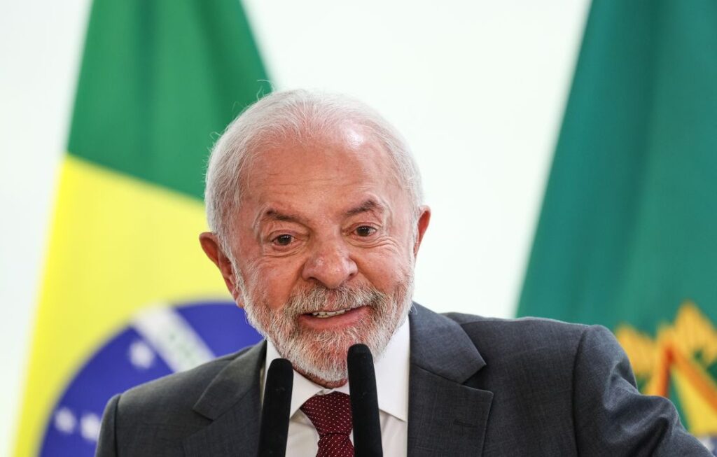 Lula critica ação dos EUA na Venezuela em artigo no NYT: ‘não seremos subservientes’