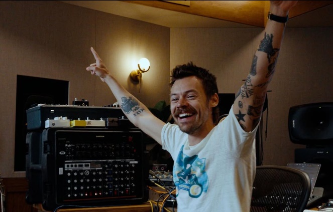 Harry Styles anuncia shows em SP; saiba onde, quando e como comprar