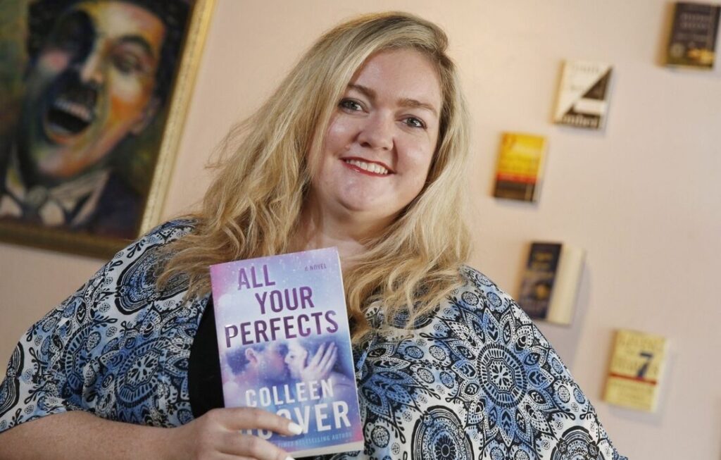 Colleen Hoover, autora do best-seller ‘É Assim Que Acaba’, revela diagnóstico de câncer