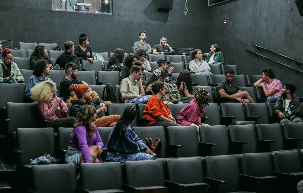 Escola de Artes Visuais recebe sessão itinerante do Cineclube Janela Lateral em Goiânia