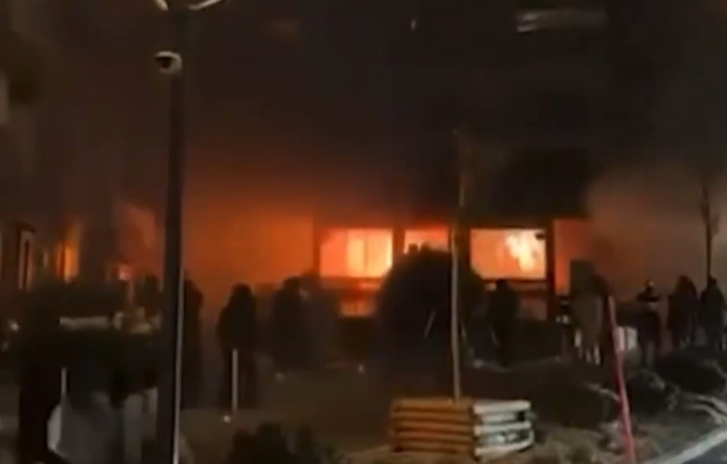 Explosão deixa mortos e feridos em estação de esqui em Crans Montana, na Suíça