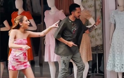 Cantor Grelo grava clipe com Marília Tavares na Região da 44, em Goiânia