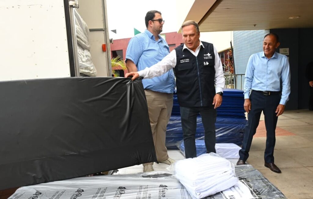 Mabel entrega 1.300 equipamentos para unidades de saúde de Goiânia