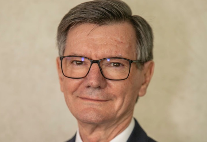 Inteligência artificial: ou entramos nesse mundo ou estaremos fora do jogo