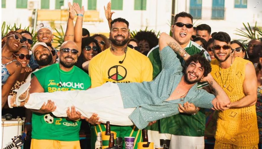 Cantor Nattan e grupo Menos é Mais se apresentam em Goiânia