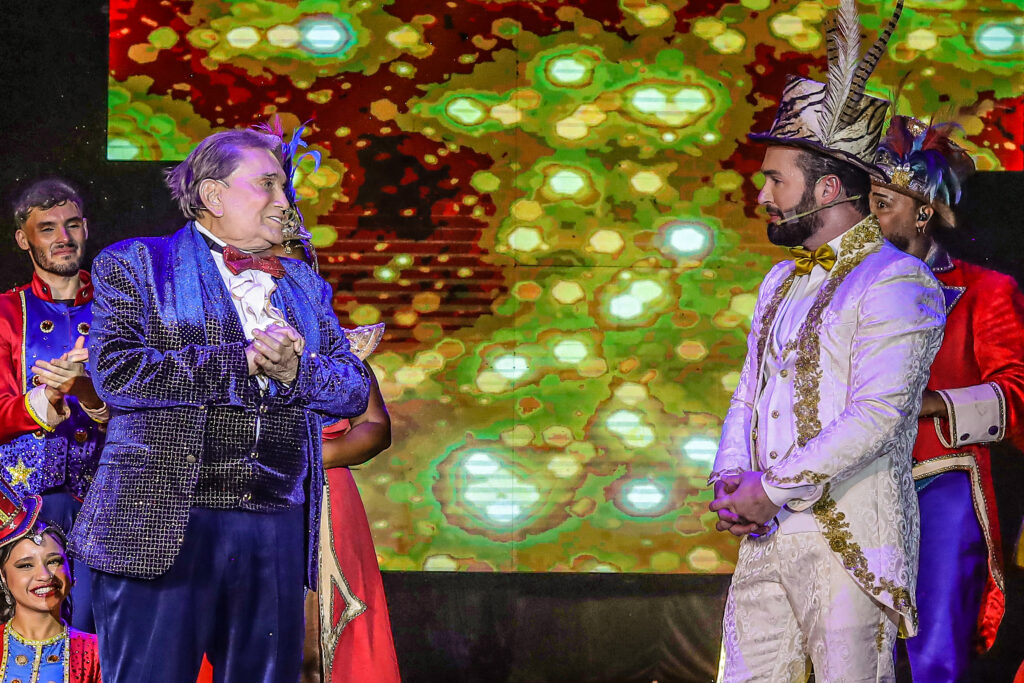 Estreia do circo Abracadabra em Goiânia reúne grande público; veja fotos