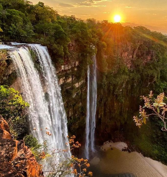 Conheça a cachoeira de 96 metros certificada com selo de segurança para o turismo de aventura em Goiás