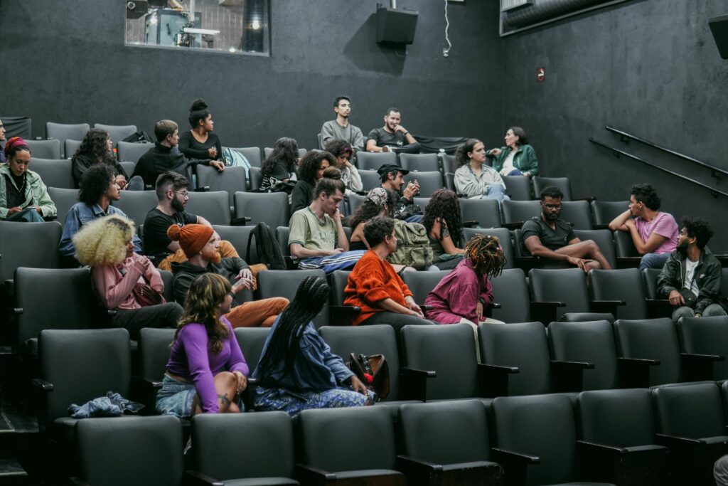 Escola de Artes Visuais recebe sessão itinerante do Cineclube Janela Lateral em Goiânia