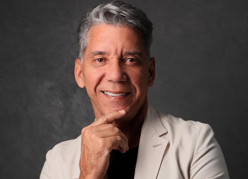 Escritor goiano Geraldo Rocha lança novo livro sobre transformação pessoal