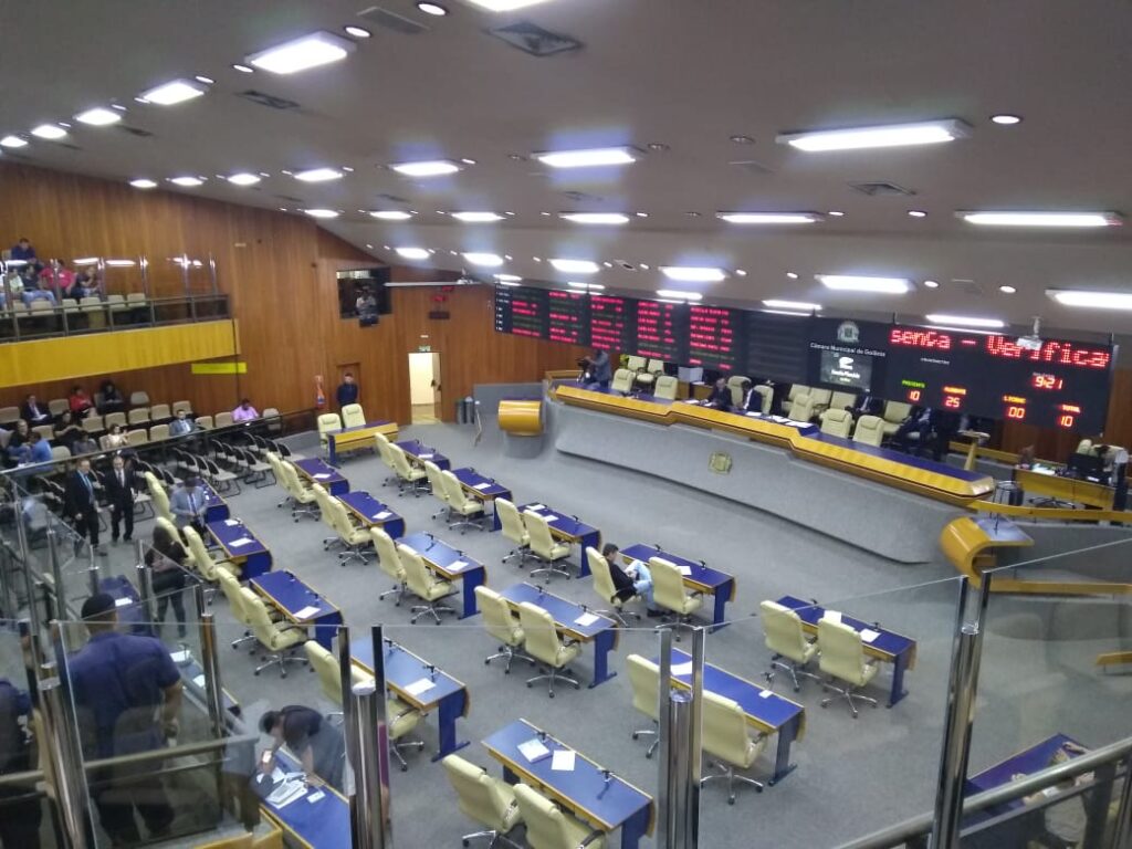 Vereadores de Goiânia gastam R$ 5,4 milhões com cota parlamentar