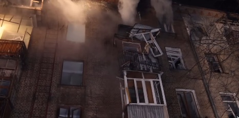 Ataque russo mata 1 pessoa e fere 31 na Ucrânia durante negociações de paz