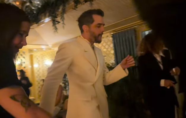 Wagner Moura e elenco de ‘O Agente Secreto’ celebram vitória no Globo de Ouro com samba; veja vídeo