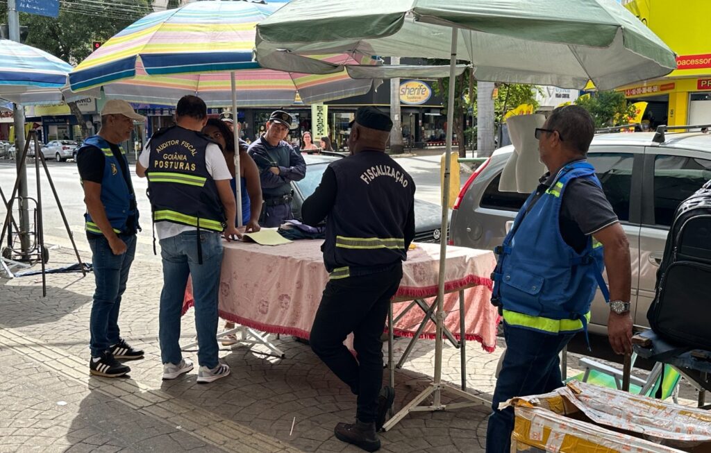 Prefeitura de Goiânia emite autorizações para ambulantes no pré-Carnaval