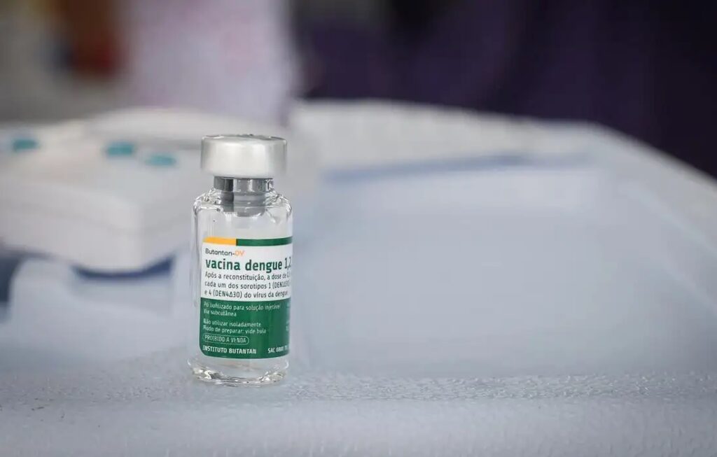 Butantan antecipa entrega de 1,3 mi de vacinas contra dengue ao SUS