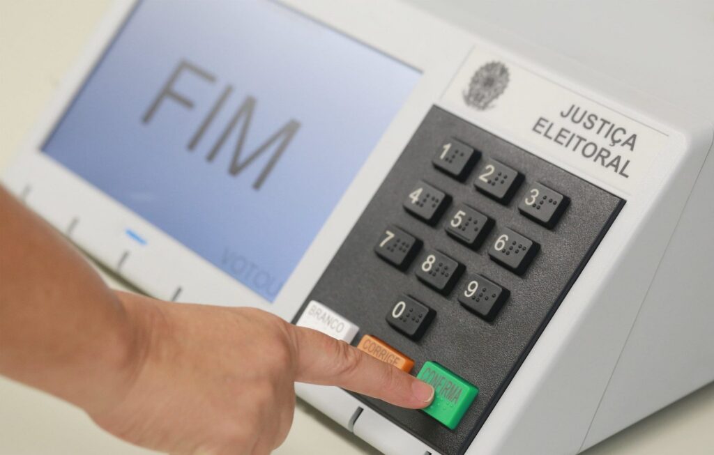 TSE aprova transporte gratuito para eleitores com mobilidade reduzida