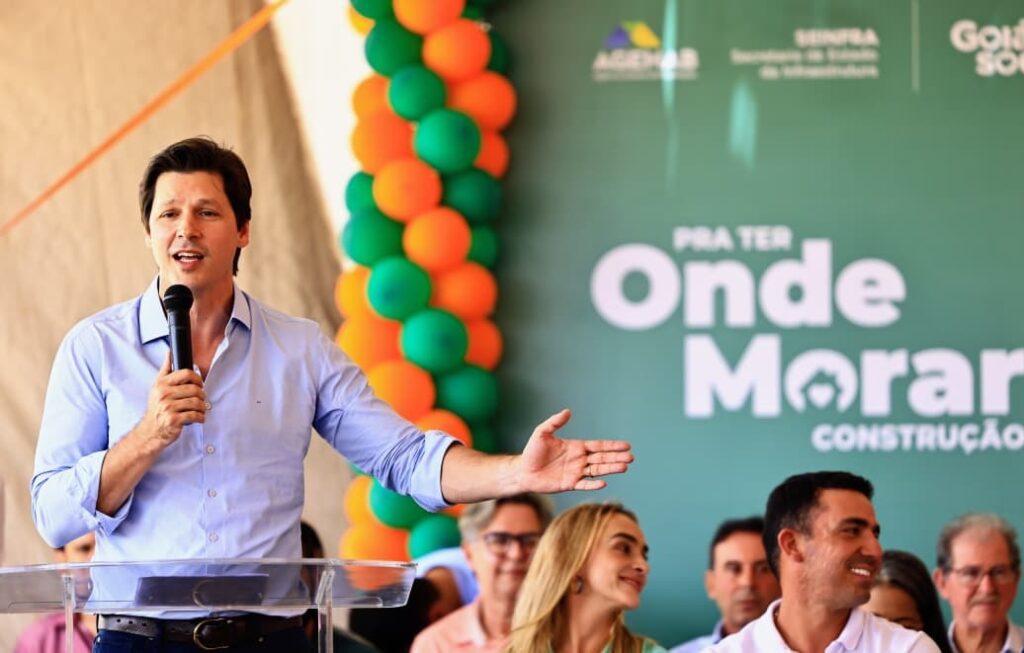 Daniel Vilela entrega 100 casas a custo zero em Cristianópolis