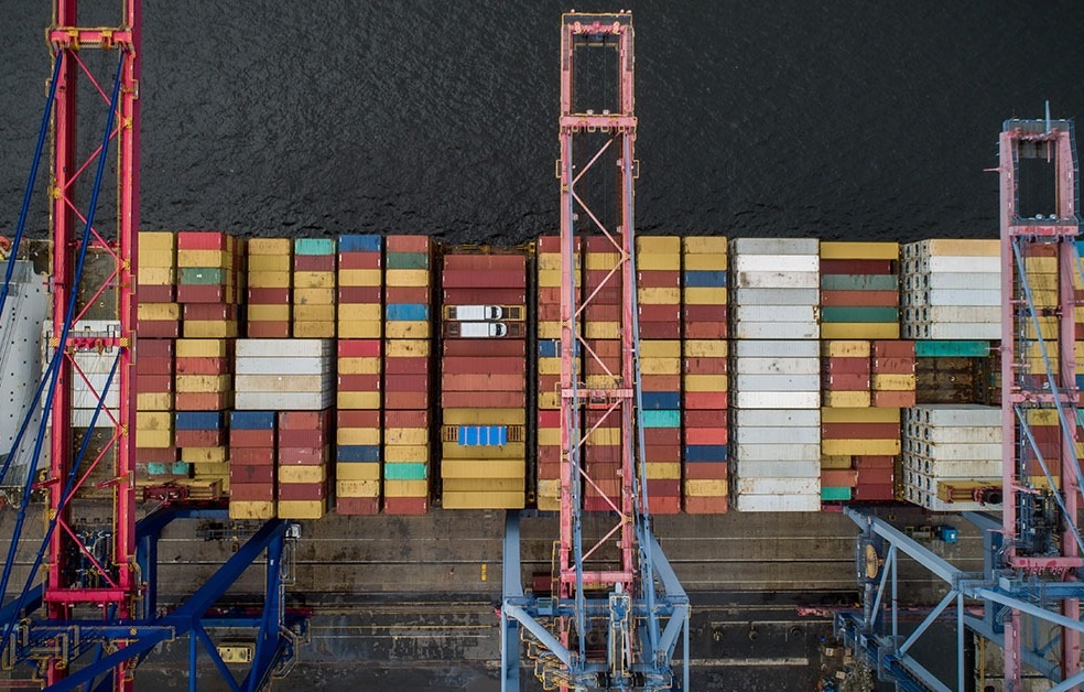 Comércio entre Brasil e Reino Unido cresce 10,5% em 2025