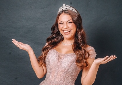 Bruna Louise apresenta show “Meus 15 Anos” em Anápolis e Goiânia