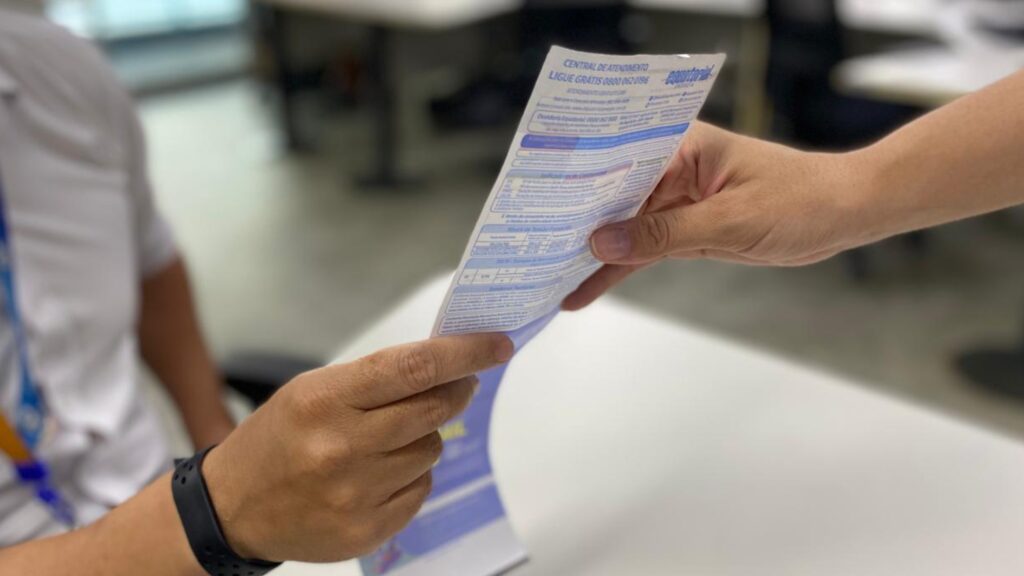 Equatorial Goiás dá dicas para que cliente entenda a conta de luz