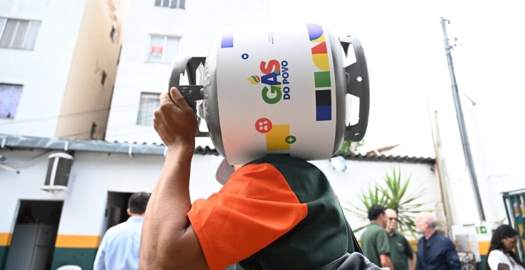 Câmara aprova MP do Gás do Povo por 415 votos a 29