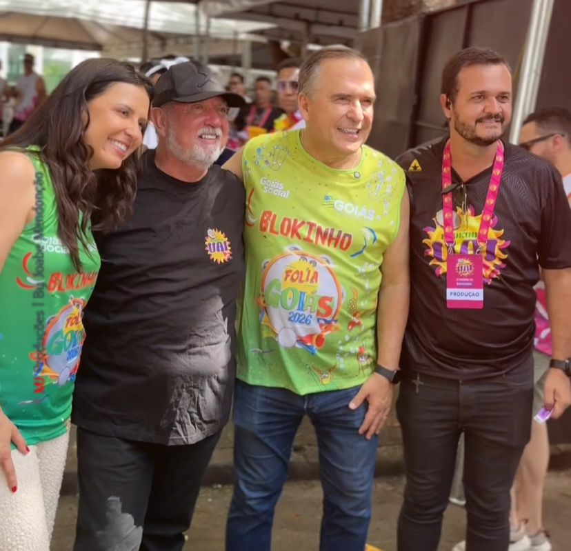 Blocos de pré-carnaval agitam foliões em Goiânia
