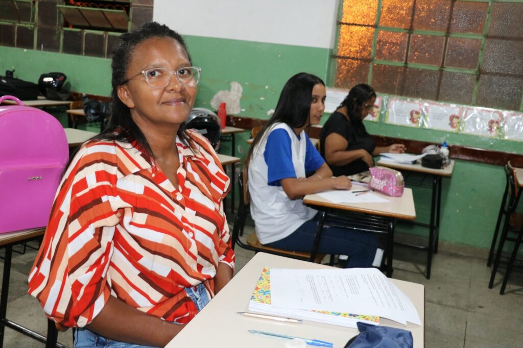 Prefeitura de Goiânia intensifica busca ativa para ampliar matrículas na EJA