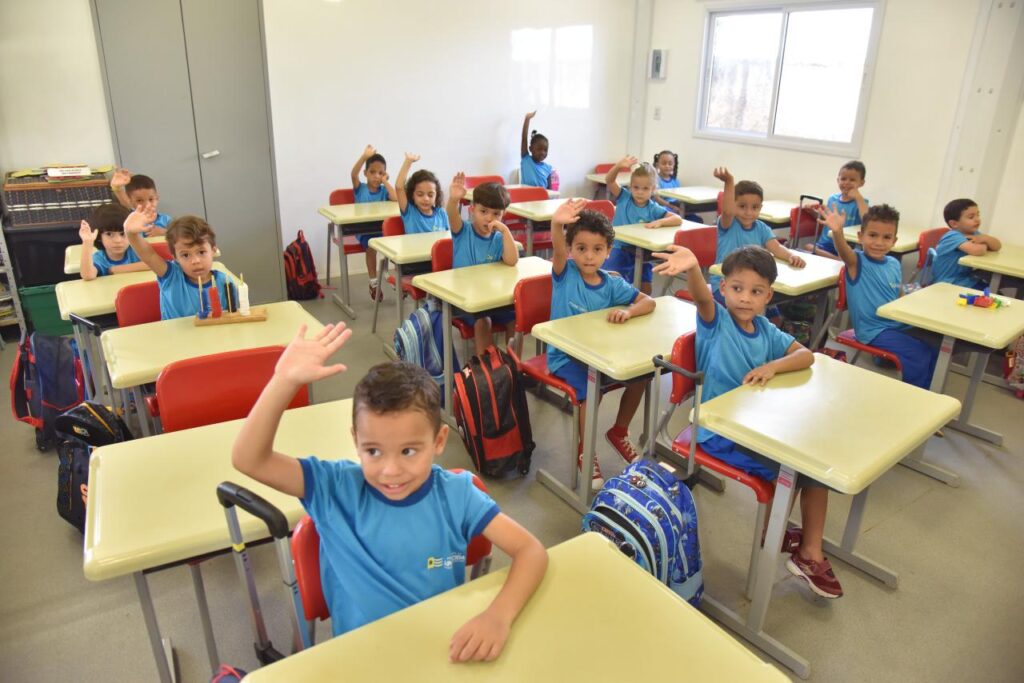 Aparecida de Goiânia anuncia ampliação do vale-creche e prevê que auxílio beneficie mais de 12 mil crianças