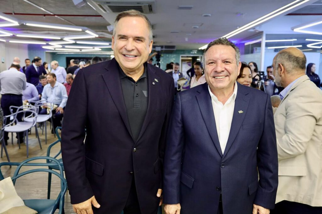 Sandro Mabel e Luís Alberto Pereira (Foto: Joabe Mendonça/A Redação)