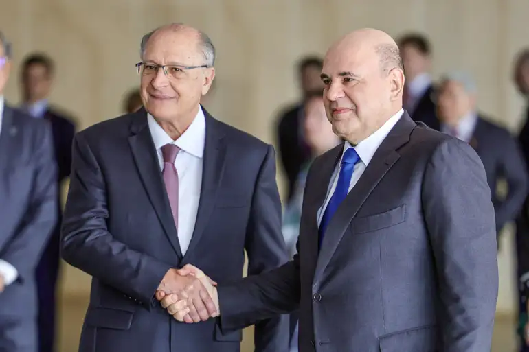 Alckmin defende parceria estratégica em reunião com enviados de Putin