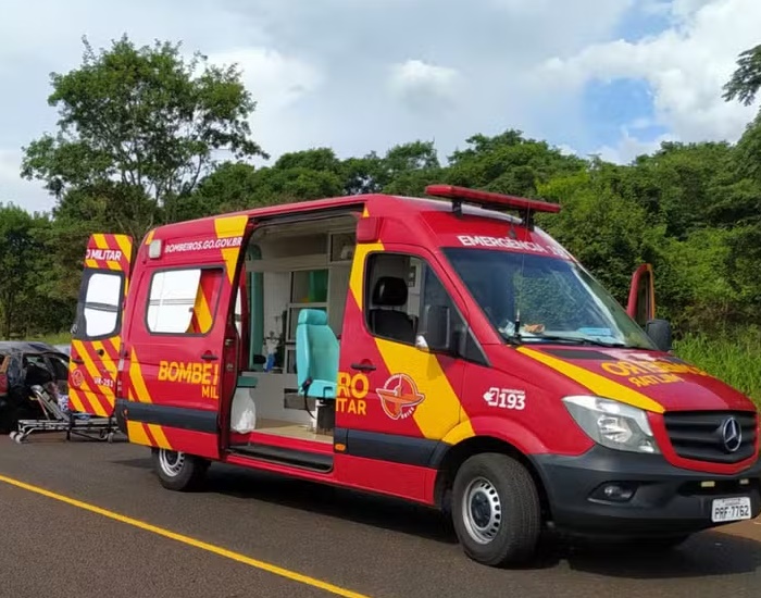 Quatro pessoas morrem e outras cinco ficam feridas em acidente na GO-156 em Nazário