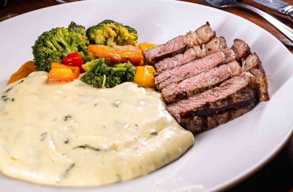 Goiânia recebe 9ª edição da Restaurant Week em março inspirado pela Copa do Mundo