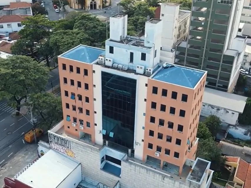 Correios começam a vender prédios comerciais e unidades abandonadas; saiba como consultar lista