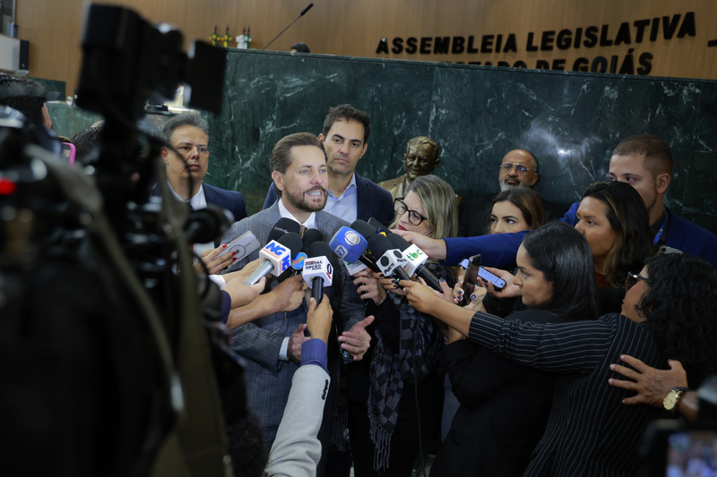 Presidente da Assembleia de Goiás pede celeridade na votação de projeto que extingue “taxa do agro”