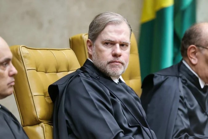 PF encontra menções a Toffoli em celular de Vorcaro e pede suspeição de ministro