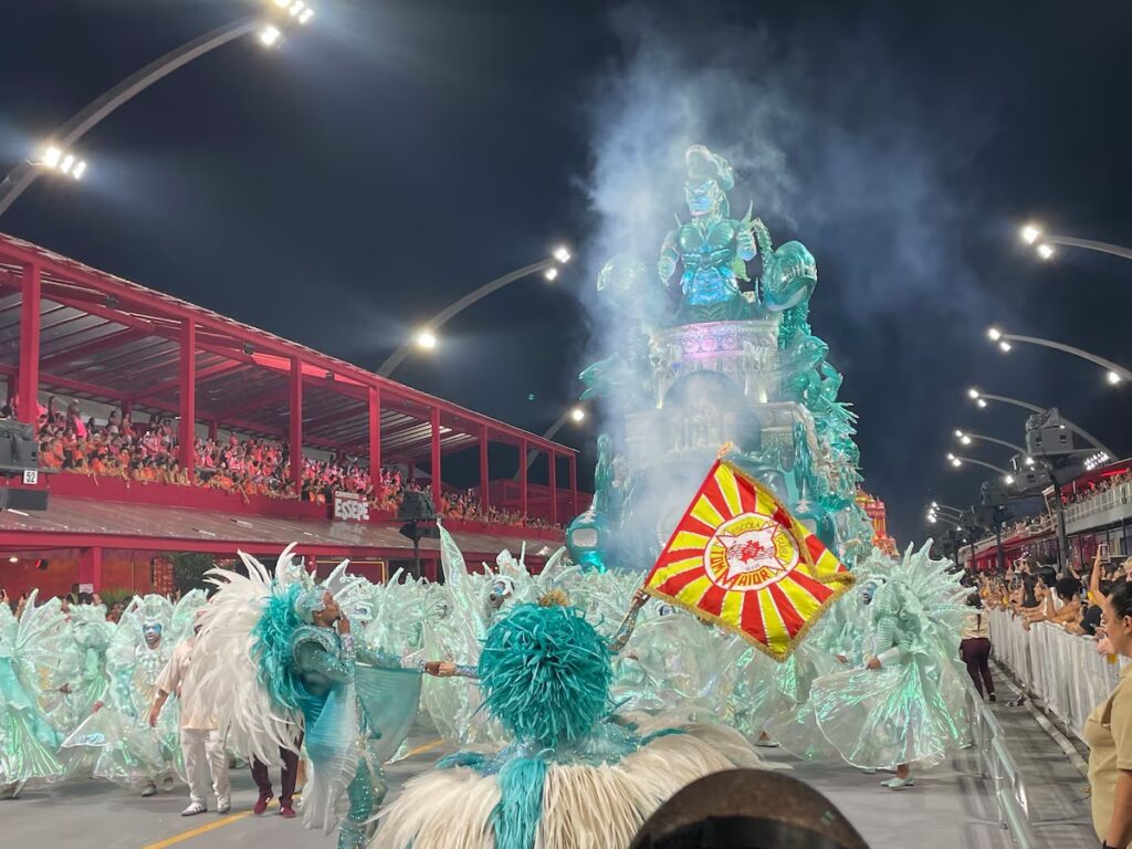 2ª noite de desfiles do Carnaval de SP celebra espiritualidade, cultura e resistência